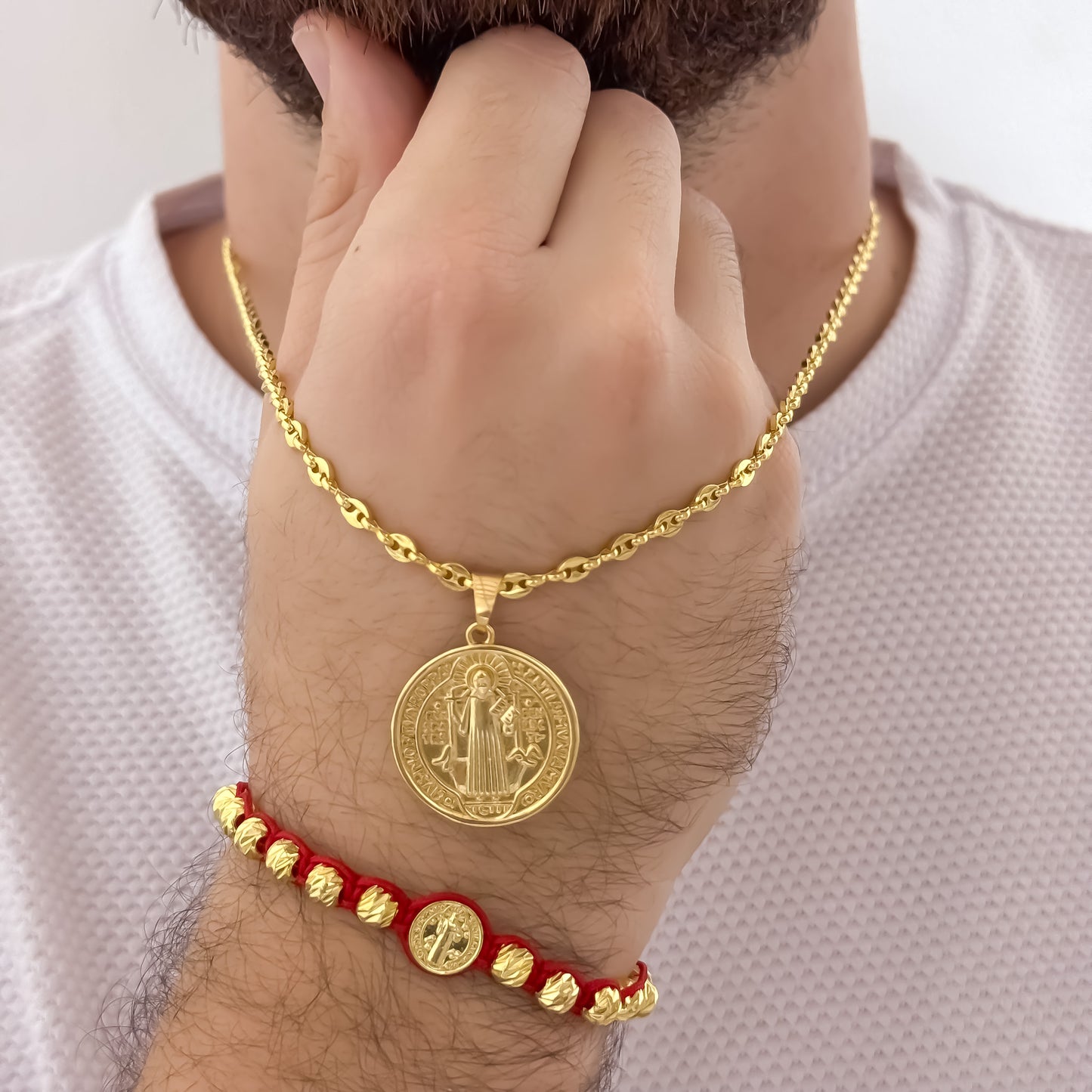 Cadena Tejido Gucci de hombre de 60cm de 3mm + San Benito Redondo + Pulseras San Benito Balin Italiano de 6mm en Oro Laminado 18k con Garantia de por vida